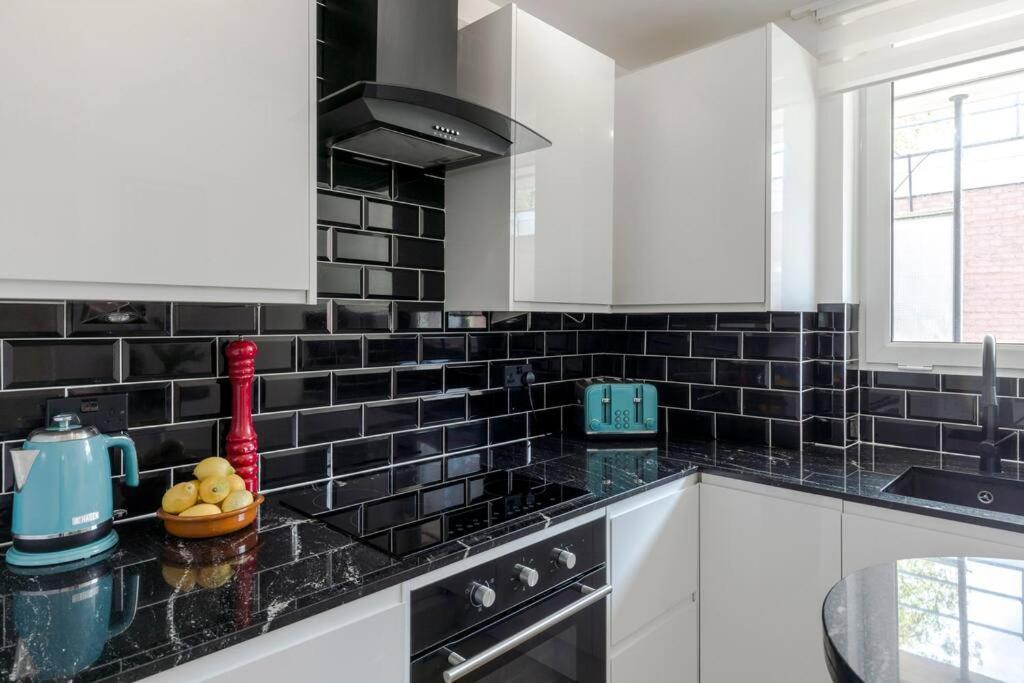 The Clarence, Central London Apartment W/ Wifi Bagian luar foto