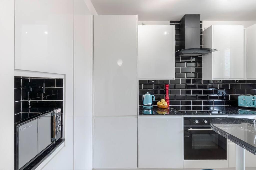 The Clarence, Central London Apartment W/ Wifi Bagian luar foto